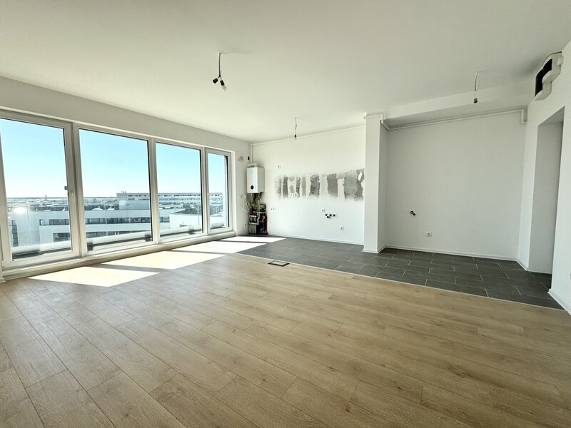 Patru camere, foarte luminos, zona Lacul Straulesti, Mall Colosseum,