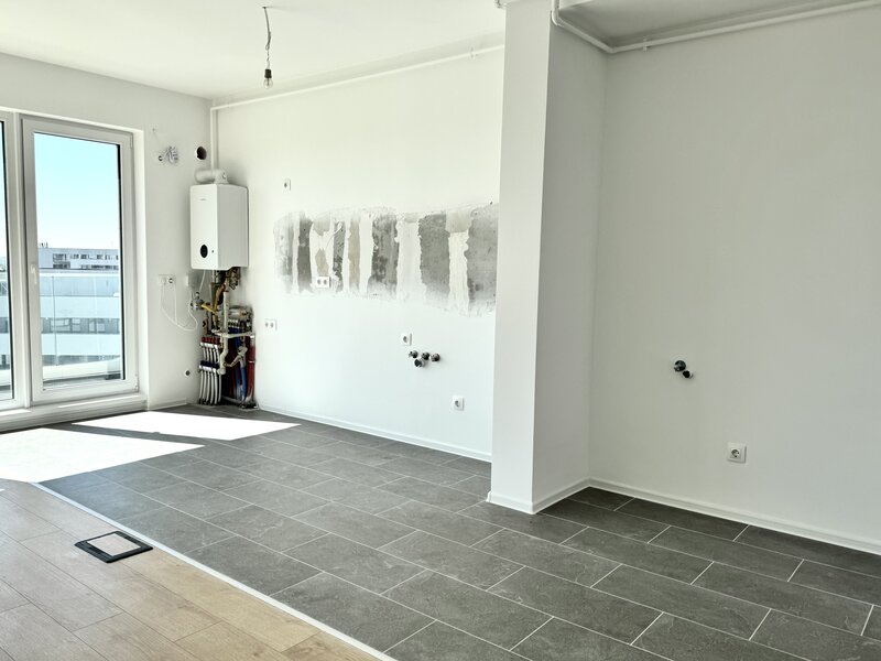 Patru camere, foarte luminos, zona Lacul Straulesti, Mall Colosseum,